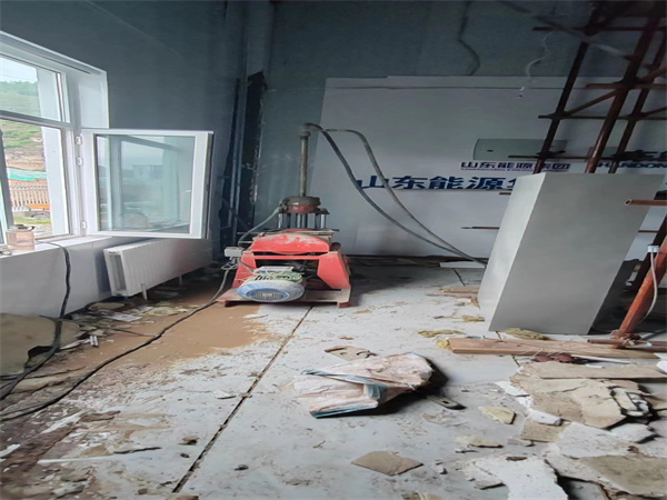 贺兰地基基础下沉墙体裂缝加固注浆顶升施工