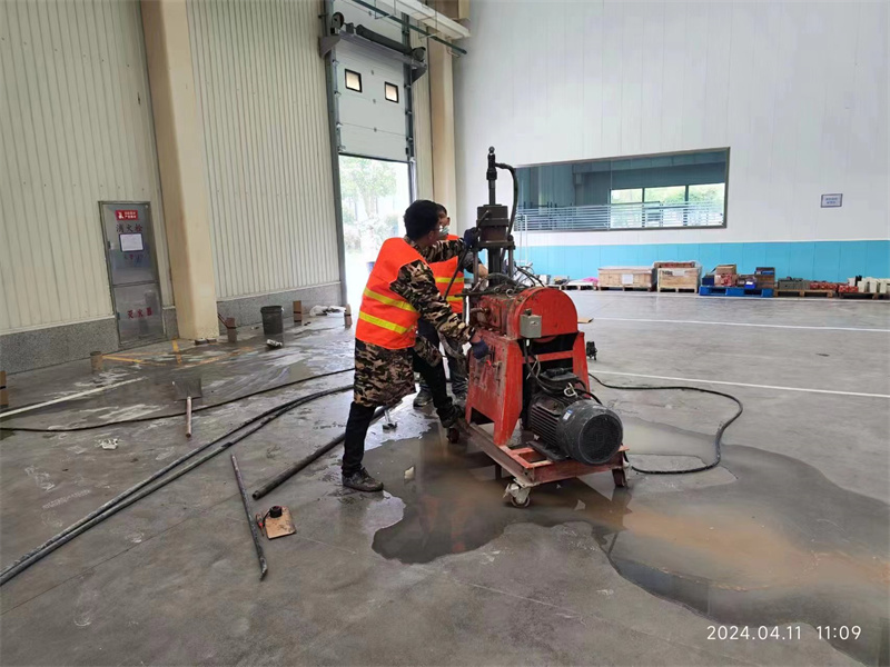 贺兰厂房地面下沉塌陷注浆加固施工